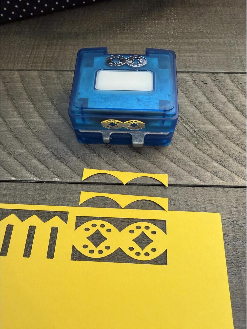 Creative Memories Diamond Border Maker Shape Punch Cartridge